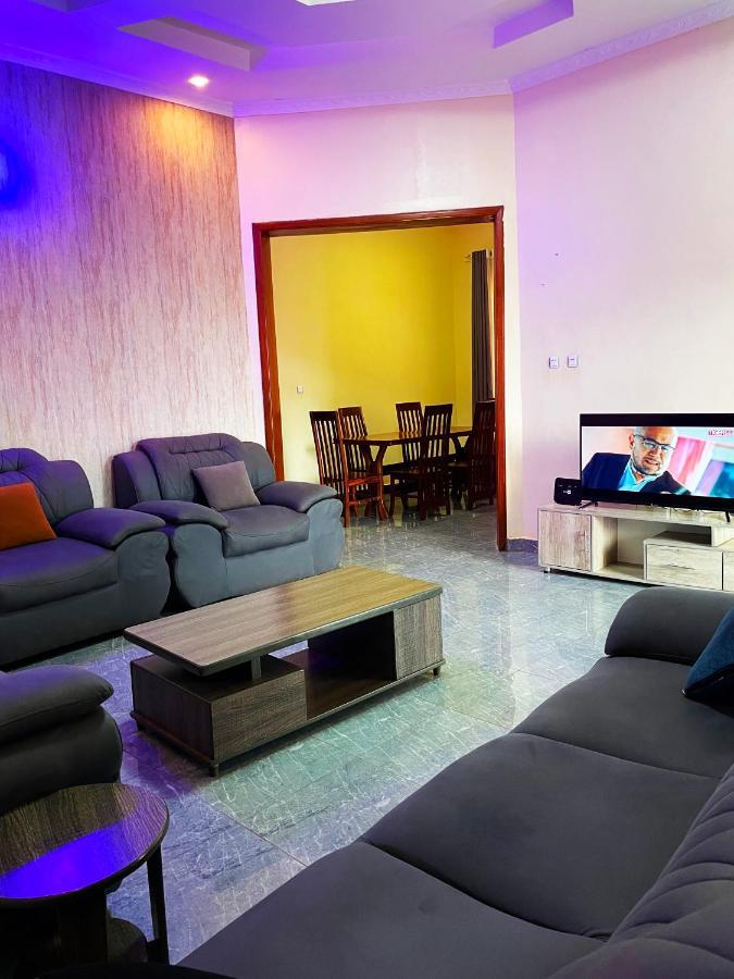 Zeo Airbnb - Cheap Apartment In 基加利 外观 照片